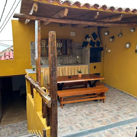 Tradicional Casa Canaria Con Piscina Y Vistas Al Teide