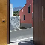 Tradicional Casa Canaria Con Piscina Y Vistas Al Teide