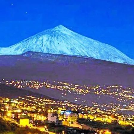 Tradicional Casa Canaria Con Piscina Y Vistas Al Teide *